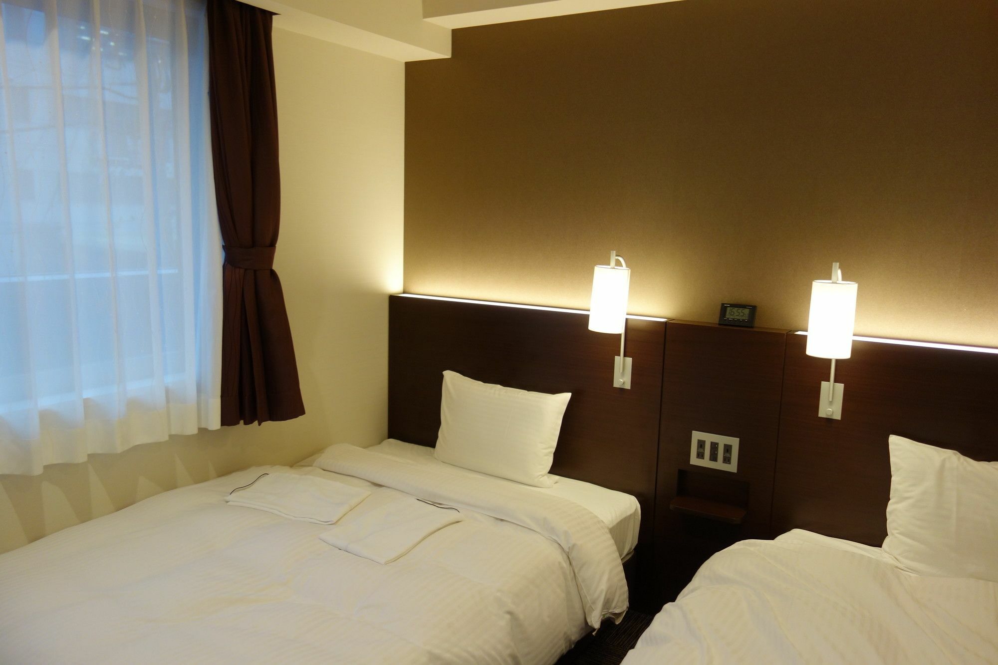 Hotel Vertex Осака Екстериор снимка